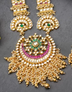 Gulrang Necklace set