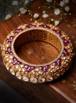 Uzma Bangle