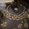 Pearl Rani haar Necklace