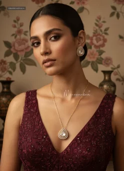 Mia Studs & Pendant Set