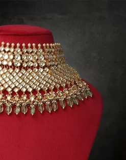 Umaira Necklace Set