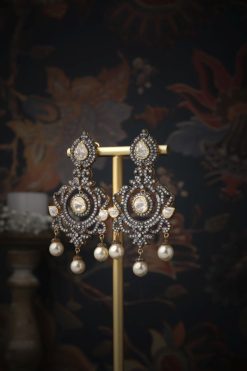 Zunaira Earrings