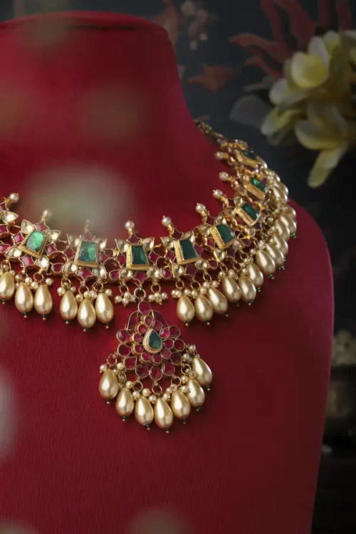 Mumtaz Necklace Set