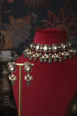 Maakhaa Necklace