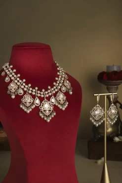 Zubaida Necklace Sets