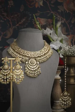 Bahaar Chandbali Necklace Set