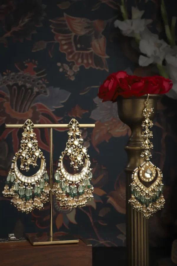 Exquisite Jadau Necklace Set