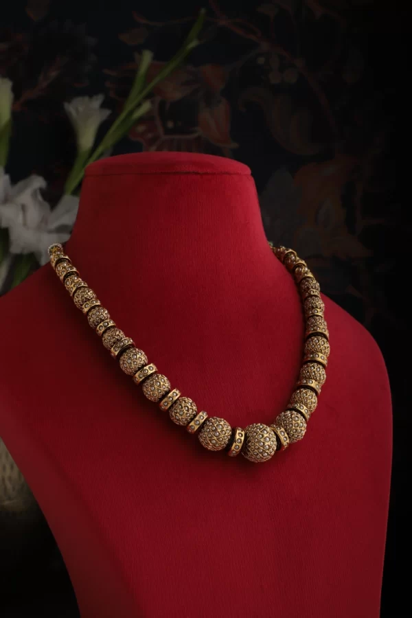 Azyan Necklace