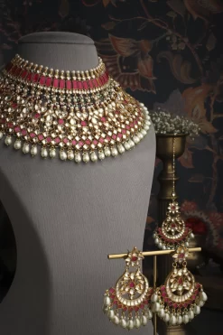 Yuvrani Necklace Set