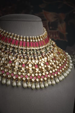 Yuvrani Necklace Set