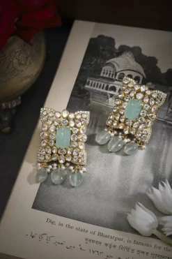 Zubeida Studs