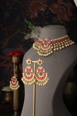 Tanirika Necklace Set