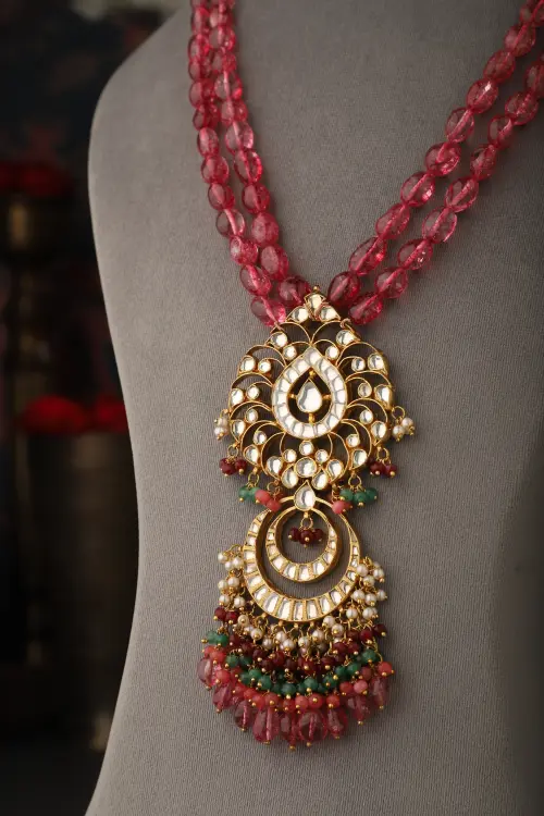 Vidisha Pendant Necklace Set