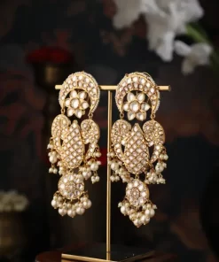 Sanchita Side-brooch Necklace set