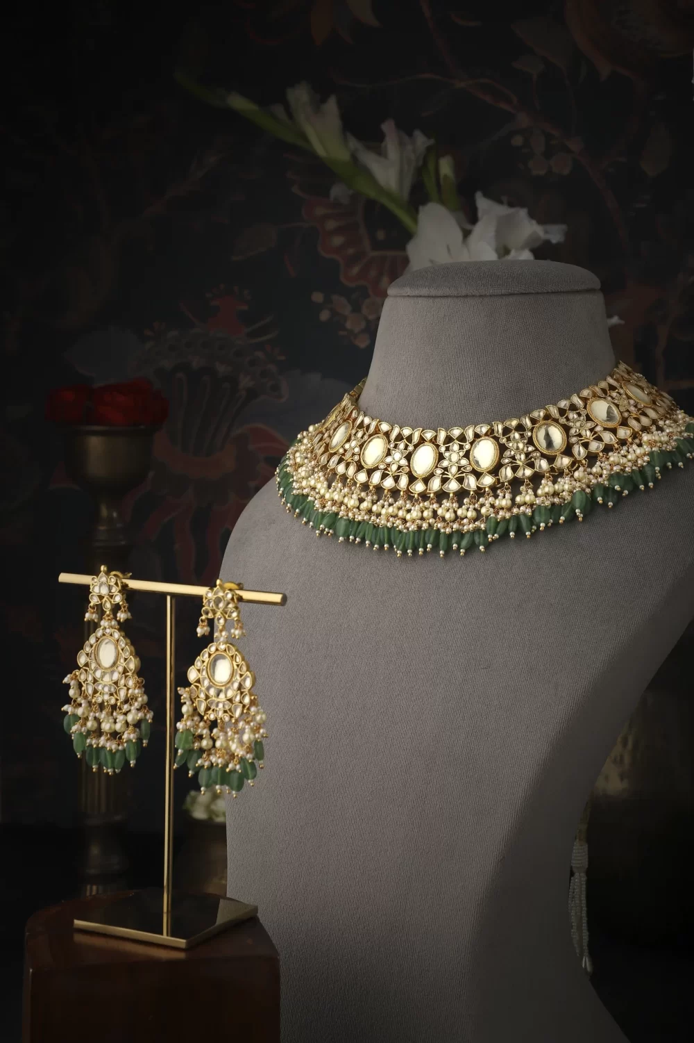 Vaani Necklace Set