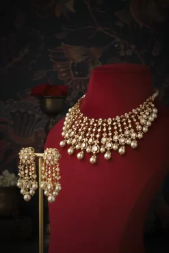 Taaz Necklace set