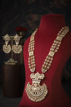 Anvi Long Pendant Necklace Set