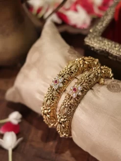 Bhavya Bangles