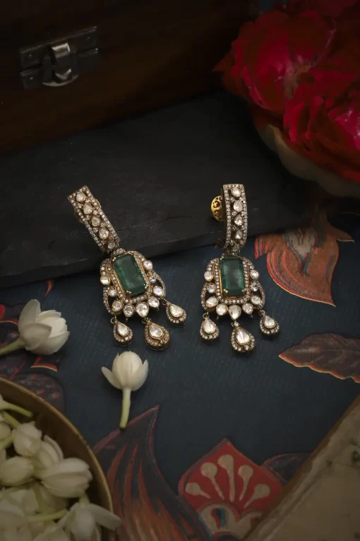 Nitya Drop Earrings