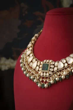 Huma Necklace Set