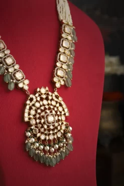 Amritha Necklace Set