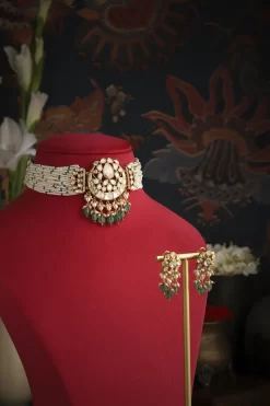 Falak Choker Set