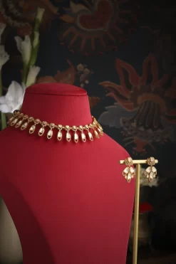 Keyara Necklace Set