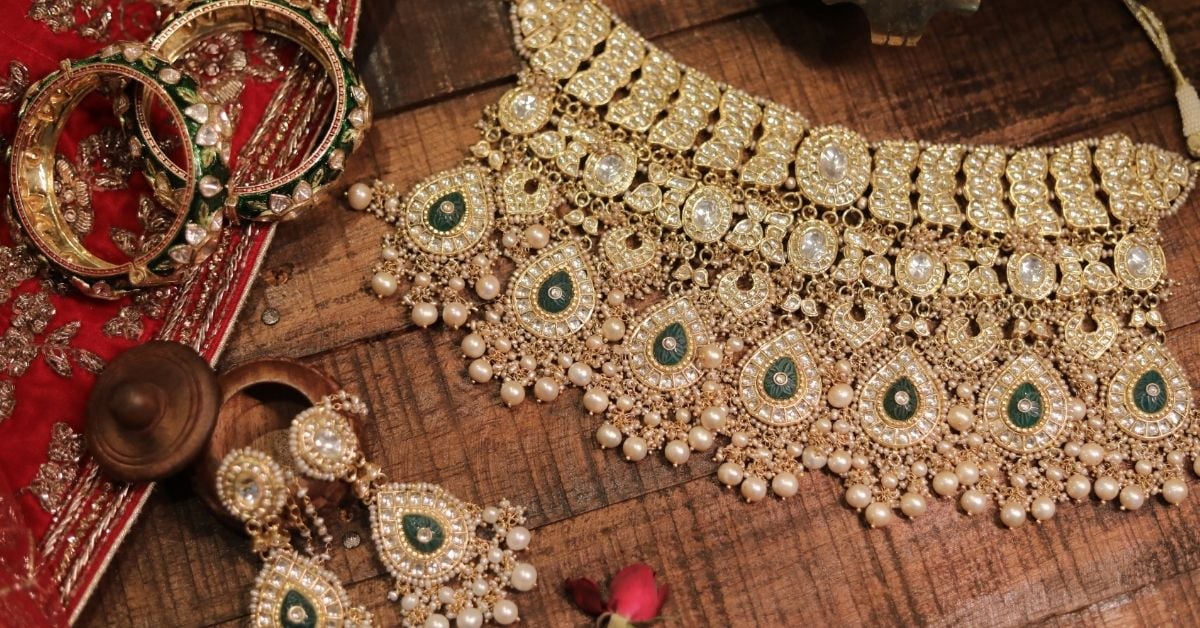 Reasons You Need Sterling Silver Jewelry in Your Collection