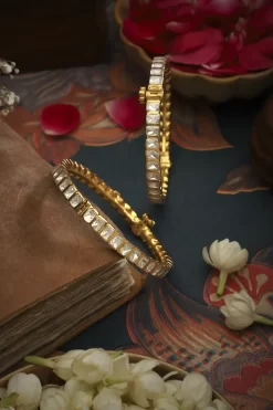 Avleen Bangles