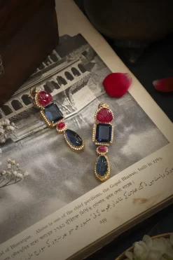 Shaaya Drop Earrings