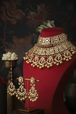 Raahi Necklace Set