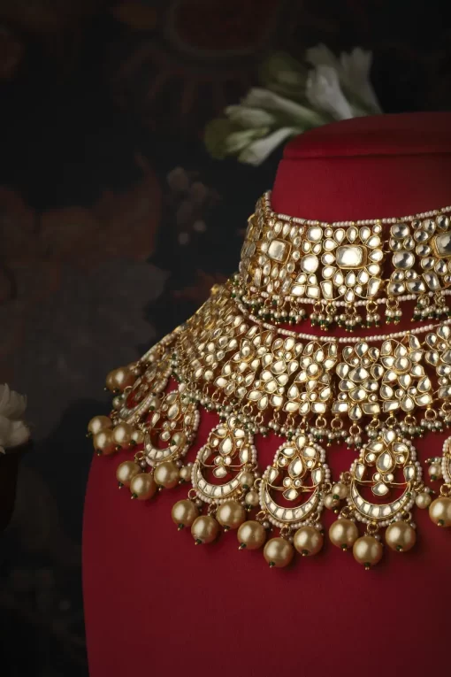 Raahi Necklace Set