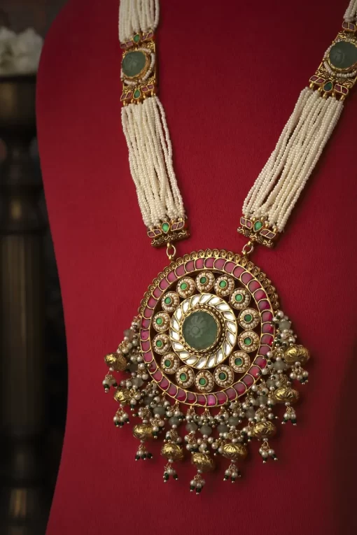Abaya Necklace Set