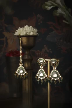 Ishani Necklace Set