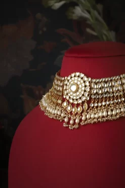 Ruhee Necklace Set