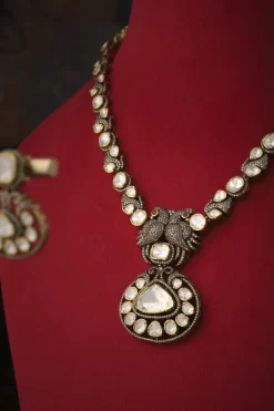 Raina Necklace Set