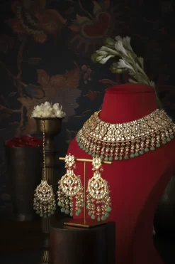 Isharya necklace Set
