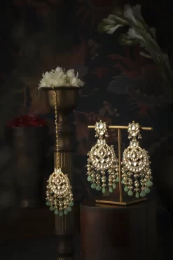 Isharya necklace Set