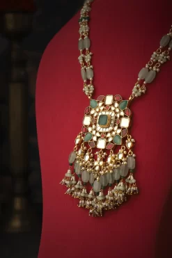 Nallini Pendant Set