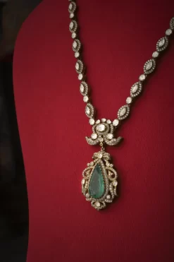 Perez Necklace Set